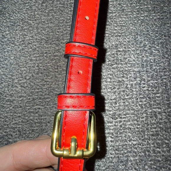 Vibrant Red Designer Stunning Luxe High End Structured Woven Bag (Emily in Paris - Picture 15 of 17